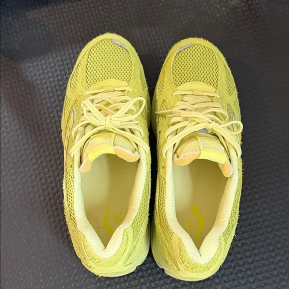 Saucony x 3sixteen ProGrid Guide 7 “lime” colorway - Picture 4 of 7